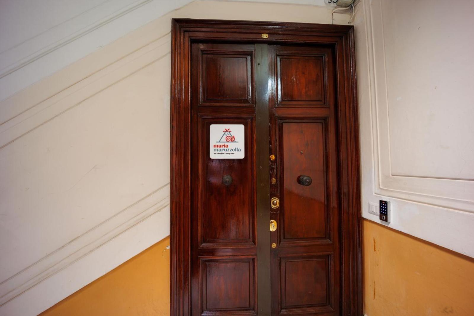 Maria Maruzzella B&B Luxury Suites Napoli Exterior foto